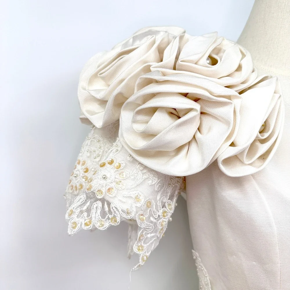 Vintage 80s Ivory Wedding Bridal Suit Set M Rosette Shoulder Lace Beaded‎